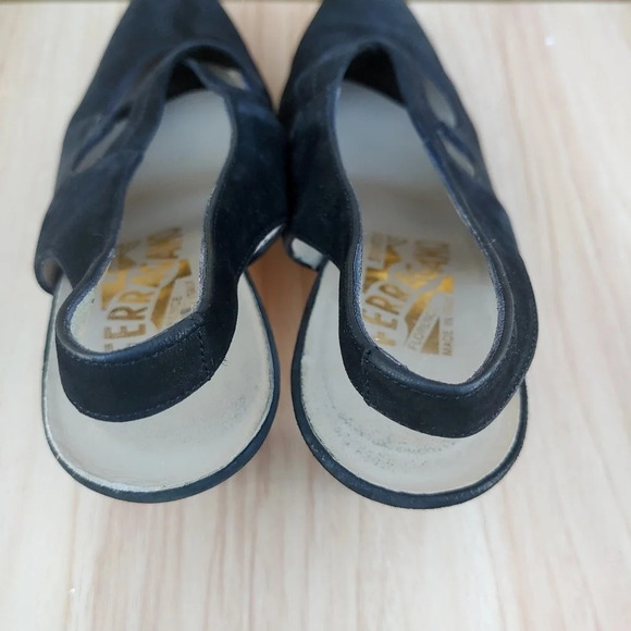 Salvatore Ferragamo Women Black Suede Heels Size 7 AA - Picture 4 of 9